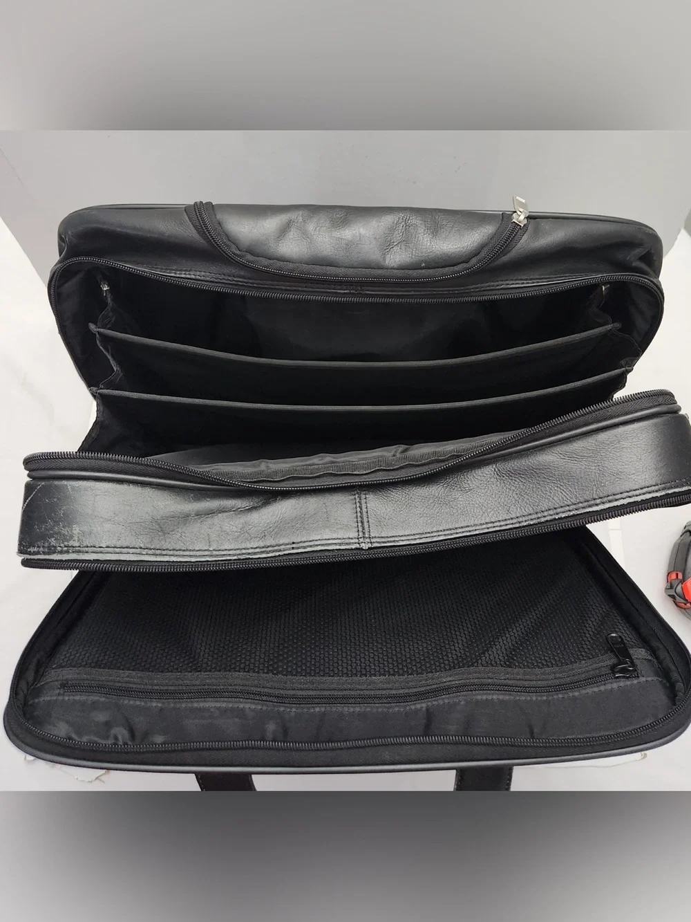 vintage Wilsons Leather rolling laptop briefcase
